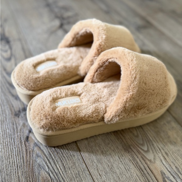 NEW NEVER WORN MUK LUKS Kirstey Slide in Irish Cream - Picture 7 of 9